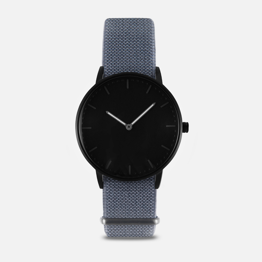 [Defect/Sample Sale] Signatur 40 - Black